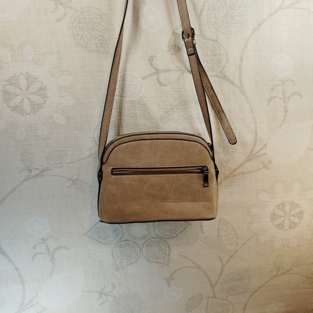 Chic Sam & Hadley Beige Crossbody Bag with Ring Detail - Picture 4 of 6